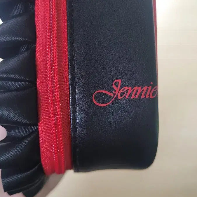 [BUNJANG] Jennie MiniSo Doll Pouch / 제니 미니소 인형 파우치