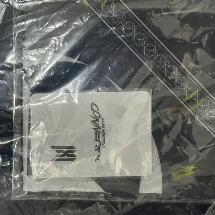 [BUNJANG] MONSTA X Jooheon Duffle Bag Photocard Bundle / 미개봉 새상품 몬스타엑스 주헌 더플백 포카 포함