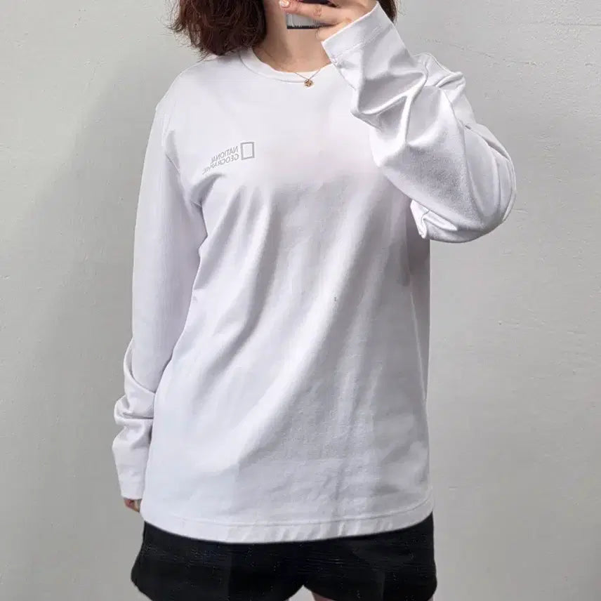 [BUNJANG] National Geographic Long Sleeve T-Shirt White L / [프립]L/내셔널지오그래픽 긴팔 티셔츠 화이트