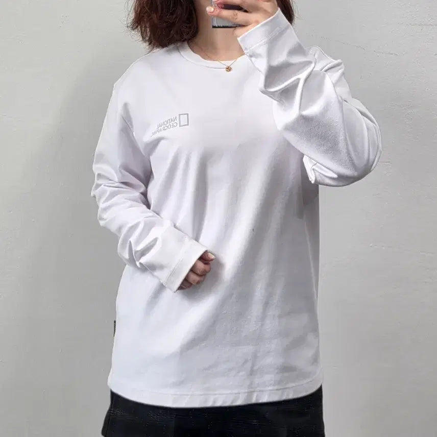 [BUNJANG] National Geographic Long Sleeve T-Shirt White L / [프립]L/내셔널지오그래픽 긴팔 티셔츠 화이트