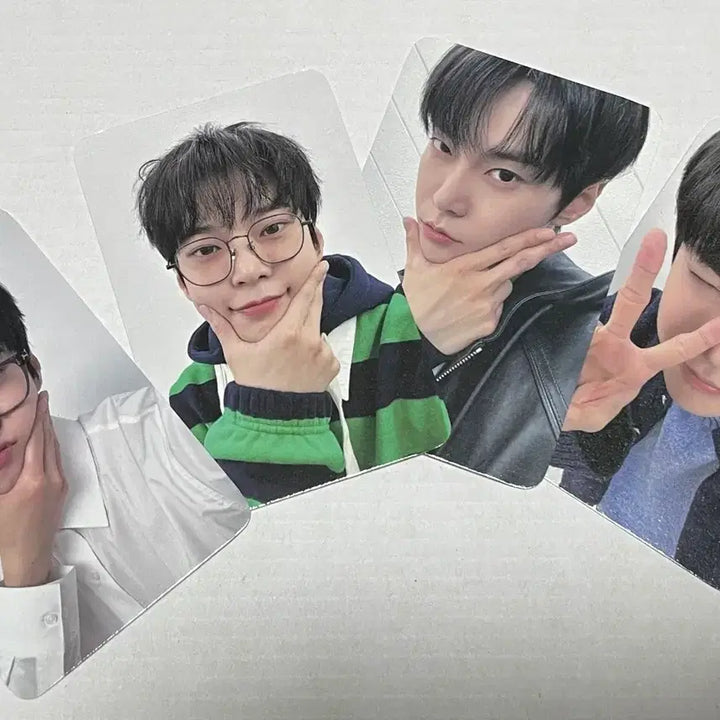 [BUNJANG] NCT Doyoung Solo Concert Photocard Set / nct 도영 솔로 콘서트 포카4장
