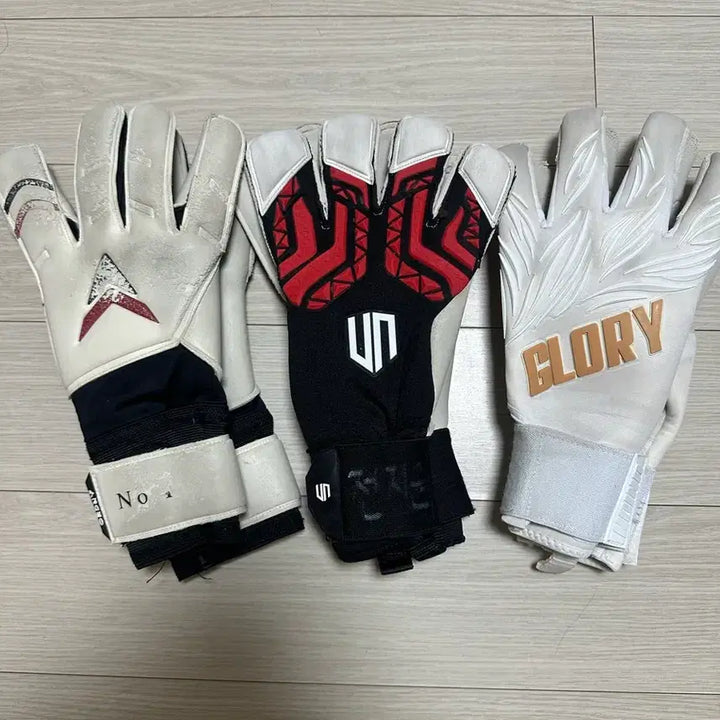 [BUNJANG] Union-Glory (Pro) Goalkeeper Gloves (Size 11) - Set of 3 / 골키퍼장갑 3개
