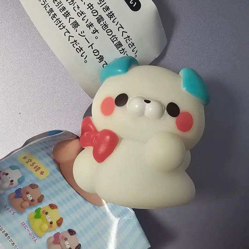 [BUNJANG] Sukkutotachisan Light (Peach) Peach Capsule Toy Gacha / 스쿳토타치상 라이트(피치) 복숭아 캡슐토이 가챠