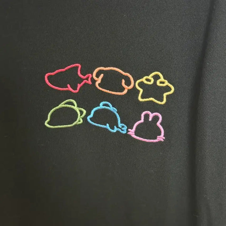 [BUNJANG]  잠뜰TV Pixely 10th Anniversary Embroidered T-Shirt Black / 잠뜰티비 픽셀리 10주년 기념 자수 티셔츠 (더 이상 가격 조정 x)