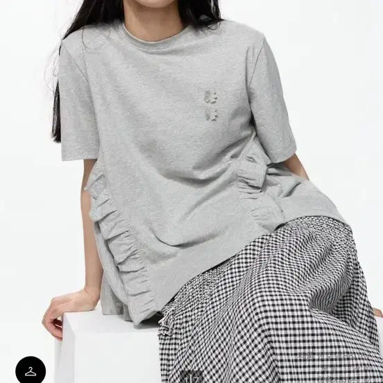 [BUNJANG] Uniqlo Cecilia Editions Frill T-Shirt Grey M / 유니클로 세실리에프릴티
