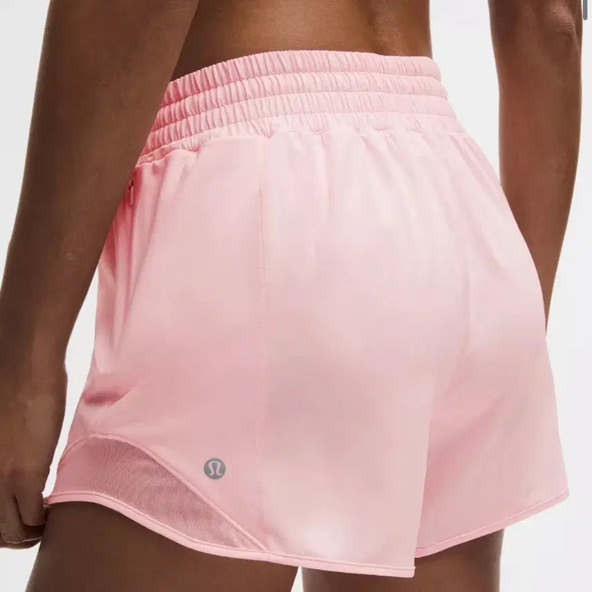 [BUNJANG] Lululemon Hotty Hot Shorts 4-inch Pink Pearl Size 4 / 새상품 룰루레몬 핫티핫 쇼츠 반바지 핑크펄 4사이즈 4인치