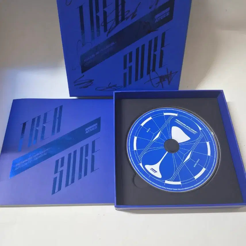 [SOLD OUT] 에이티즈  친필싸인 cd 올려봅니다 음반은깨끝합니다