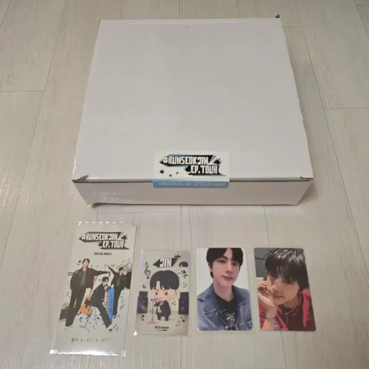[BUNJANG] BTS Run Jin Guoyang Event Unofficial Photocard, Raincoat, Towel Bundle Set / 방탄소년단 방탄 bts 런석진 고양 역조공 우비, 수건, 포카 풀세트