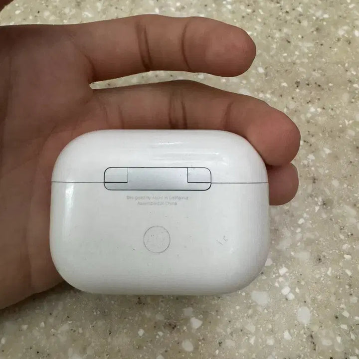 [BUNJANG] Apple AirPods Pro 2nd Generation Main Unit + Left Earbud / 에어팟 프로2 본체 + 왼쪽 유닛