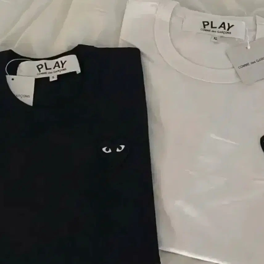 [BUNJANG] Comme des Garçons Black Heart Appliqué Short Sleeve T-Shirt / 무료배송)꼼데가르송 블랙와펜 반팔 티셔츠 블랙/화이트 미개봉 새상품