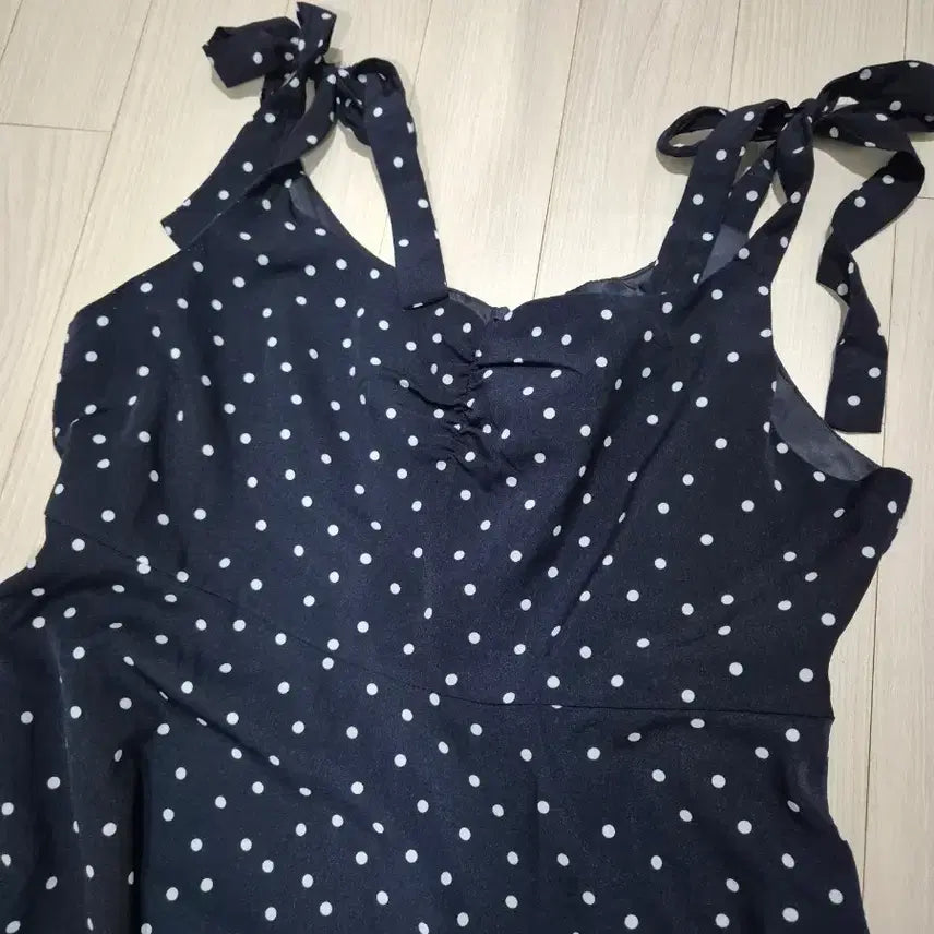 [BUNJANG] Ririnenko &amp; Rappiaf Dresses (Set of 2) / 리리앤코, 라삐아프 원피스 2벌 (77)