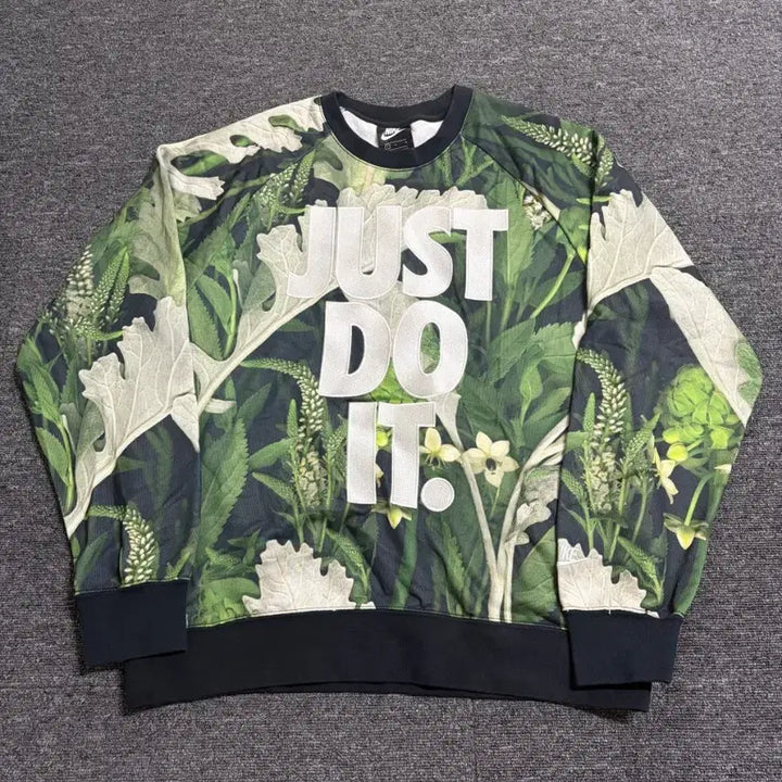 [SOLD OUT] 나이키 플로랄 폴리 혼방 맨투맨