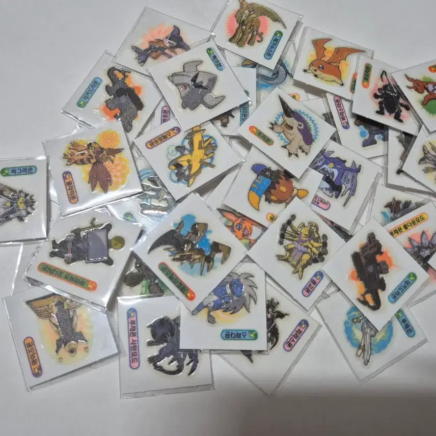 [BUNJANG] Classic Digimon Glow-in-the-Dark Seal Stickers (4 Stickers per Pack) / 1팩4장)고전 디지몬 야광 씰 스티커