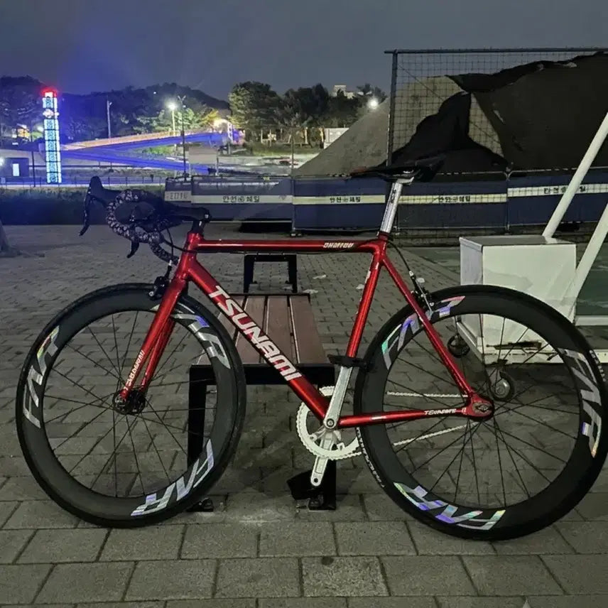 [BUNJANG] Tsunami Red Wine L Road Bike Bundle / 쓰나미 개급처로 던져요 아무나 사가세요