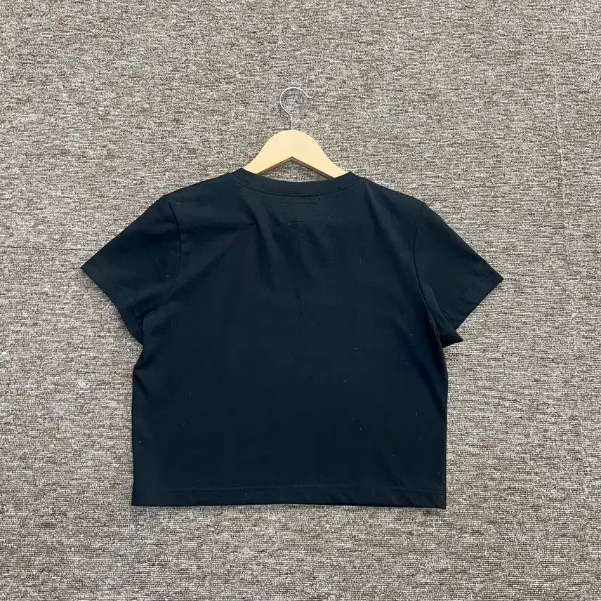 [BUNJANG] Matinkim Black Cropped Short-Sleeve T-Shirt Free Size / 마뗑킴 블랙 크롭 반팔티 Free