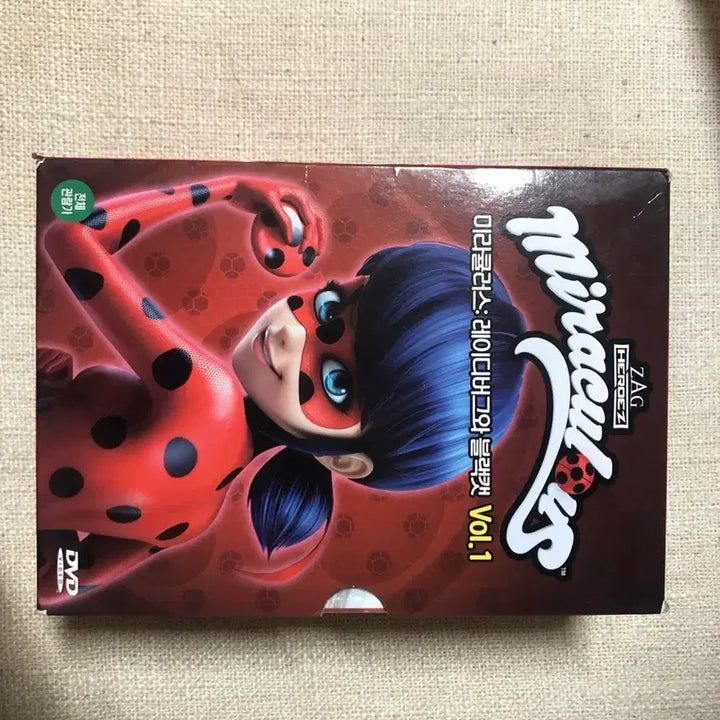 [BUNJANG] Miraculous: Tales of Ladybug &amp; Cat Noir Vol. 1 DVD / 미라큘러스: 레이디버그와 블랙캣 Vol.1 DVD