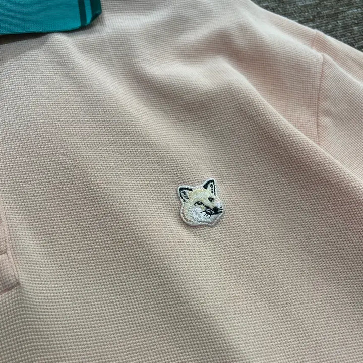 [BUNJANG] Maison Kitsuné Pink Fox Embroidery Short-Sleeve Polo T-Shirt XL / 메종키츠네 핑크 폭스자수 반팔 카라티 XL
