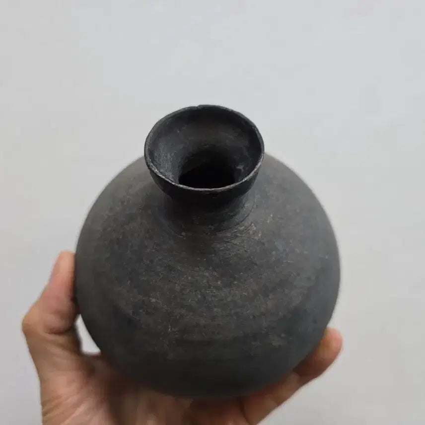 [BUNJANG] Authentic Goryeo Dynasty Celadon Vase / 진품 고려토기 유병