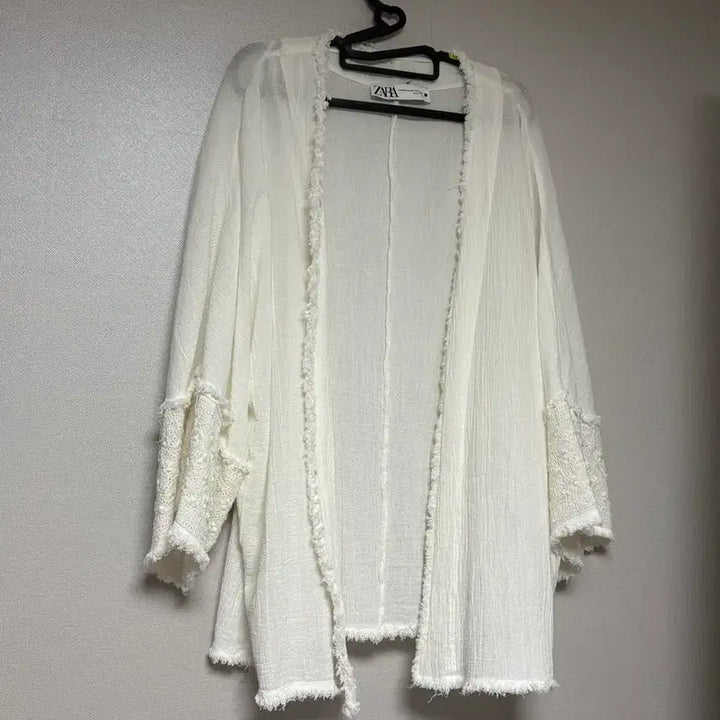 [BUNJANG] ZARA Embroidered Robe Cardigan / 자라 자수 로브 가디건