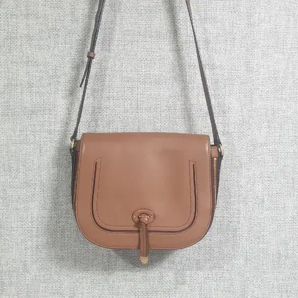 [BUNJANG] Beanpole Bonny Bag Crossbody Bag (Cowhide) / 빈폴 수지백 보니백/크로스백(소가죽)
