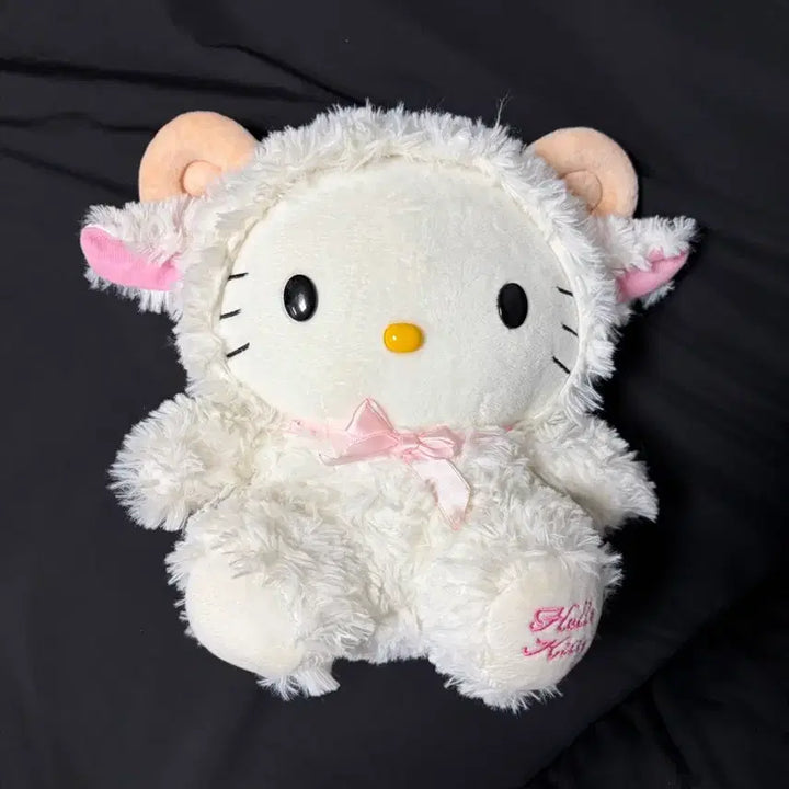 [BUNJANG] Hello Kitty Sheep Plush / 양 헬로키티 인형