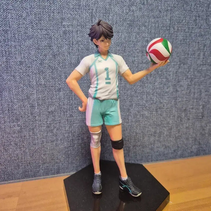 [BUNJANG] Haikyuu!! Oikawa Tooru Figure / [특급할인] [희귀매물] 고전 하이큐 오이카와 토오루 피규어