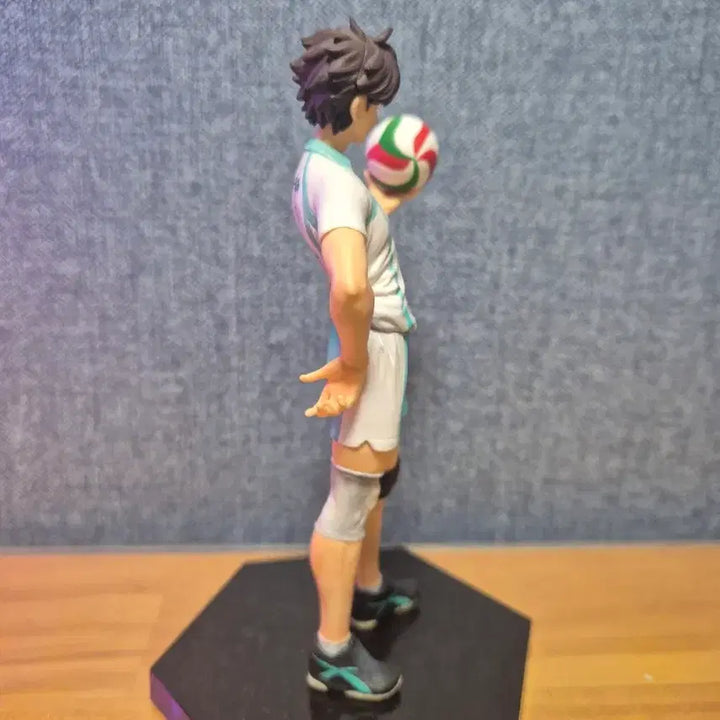 [BUNJANG] Haikyuu!! Oikawa Tooru Figure / [특급할인] [희귀매물] 고전 하이큐 오이카와 토오루 피규어