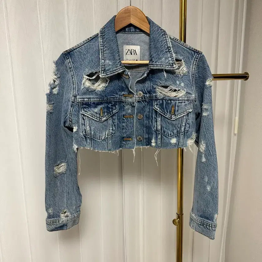 [BUNJANG] Zara Cropped Distressed Denim Jacket M / 자라 크롭 데미지 청자켓 M