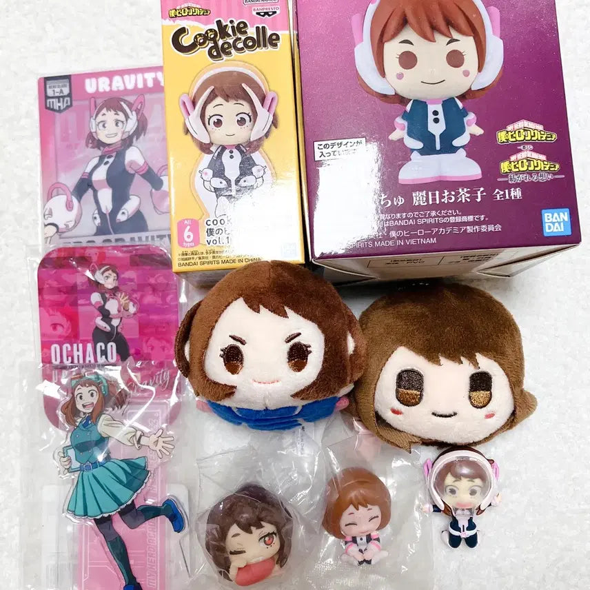 [BUNJANG] My Hero Academia Ochaco Uraraka Figure Goods Set / 나의 히어로 아카데미아 우라라카 피규어 굿즈 세트
