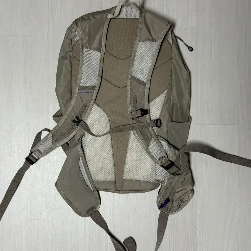 [BUNJANG] Salomon Trailblazer 20 Backpack Vintage Khaki / Glacier Grey / 살로몬 트레일블레이저 20 빈티지 카키: 글래시어 그레이