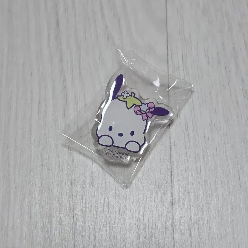 [BUNJANG] Sanrio Everland Pochacco Random Acrylic Clip Gacha / 산리오 에버랜드 랜덤 아크릴 집게 가챠 포챠코