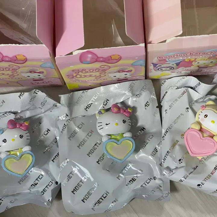[SOLD OUT] (세트) 산리오 야옹이 까꿍 피규어 헬로키티 키티 밀키퍼프 히퍼