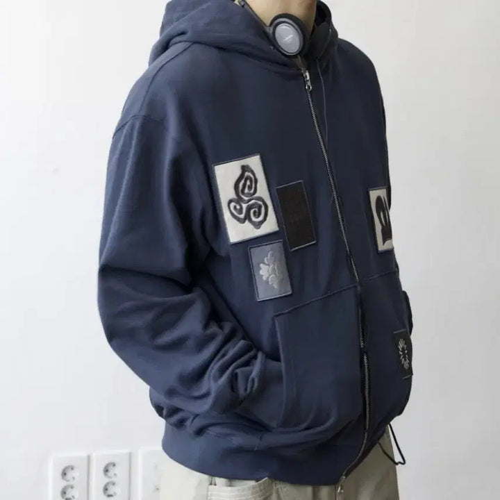 [BUNJANG] The Coldest Moment TCM Frame Hooded Zip-Up Navy / 더콜디스트모먼트 TCM 프레임 후드 집업 네이비