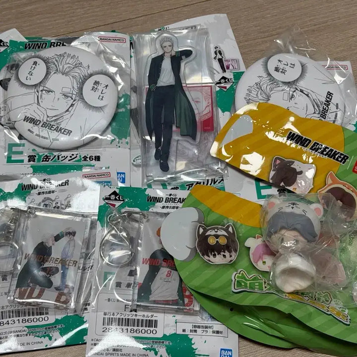 [BUNJANG] Wind Breaker Umemiya Bundle Set: Figures &amp; Lottery Acrylic Stands / 윈드브레이커 윈브레 우메미야 피규어 및 쿠지 아크릴 스탠드 등 일괄