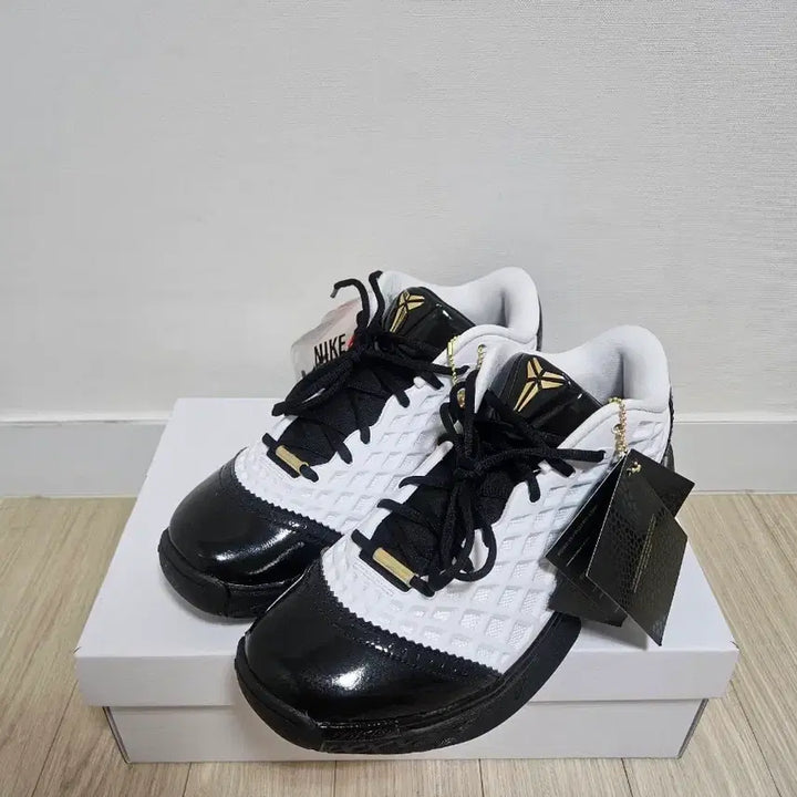 [BUNJANG] Nike Kobe 3 Low Protro Mambacita "Mambacita" 280 / [280] 나이키 코비3 로우 프로트로 맘바시타