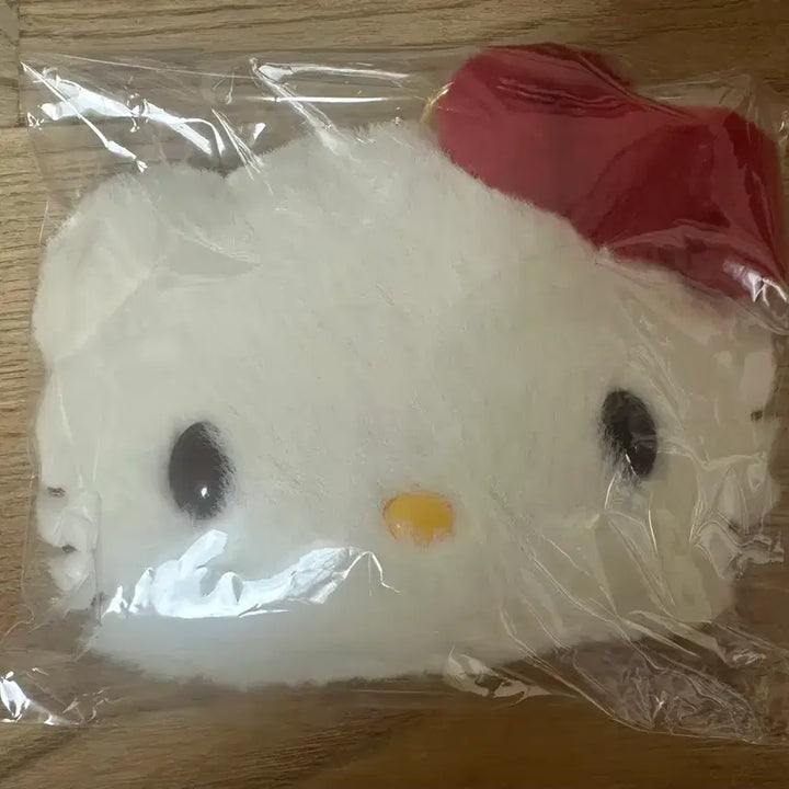 [BUNJANG] Sanrio Hello Kitty Face Retractable Badge Holder / 산리오 키티 페이스 릴패스 새상품