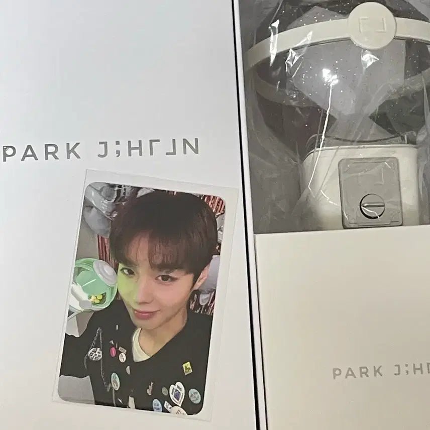 [BUNJANG] Park Jihoon Official Lightstick Photocard Bundle Set / 박지훈 공식 응원봉 뽑봉 포토카드 포카 포함 현물 양도