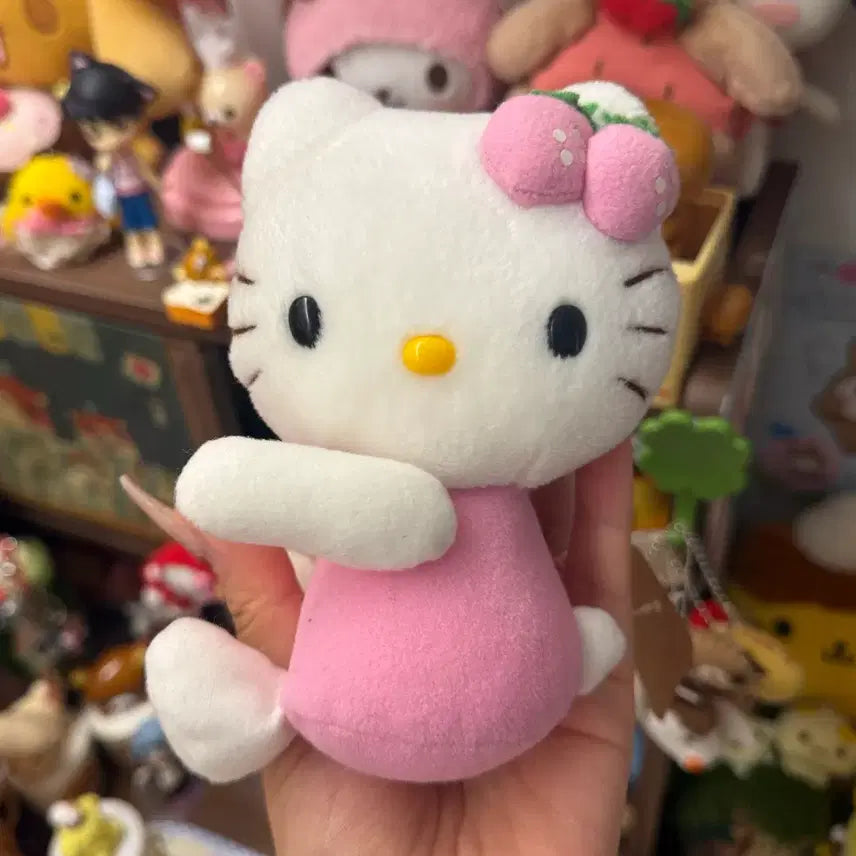 [BUNJANG] Classic Strawberry Ribbon Pink Kitty Doll / 딸기 고전 핑크 키티 인형