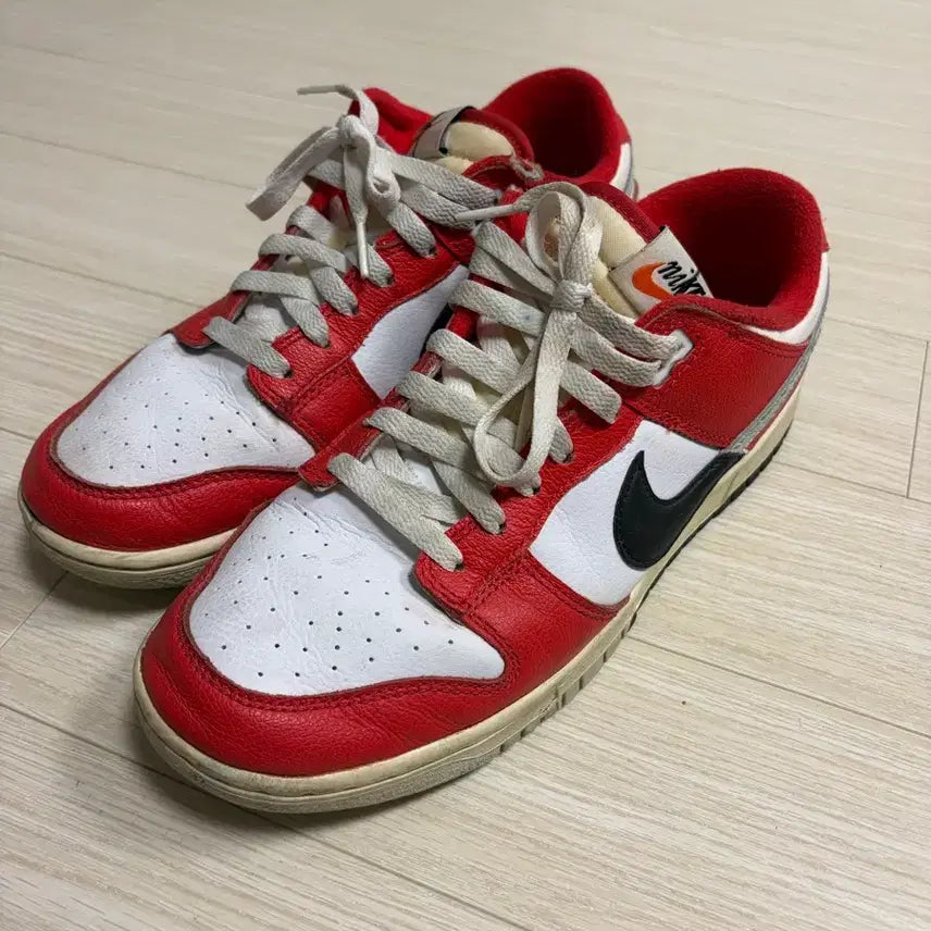 [BUNJANG] Nike Dunk Low Retro Premium University Red Black / 나이키 덩크 로우 레트로 프리미엄 유니버시티 레드 블랙 265