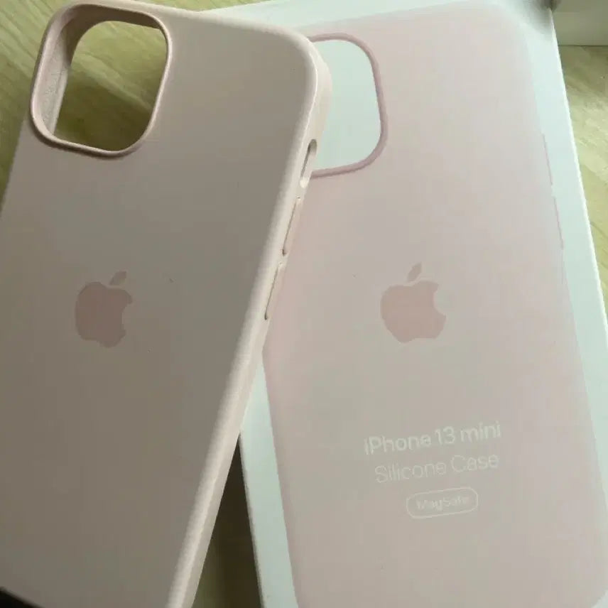 [BUNJANG] Apple iPhone 13 mini Genuine Silicone Case Chalk Pink / 아이폰 13미니 정품 실리콘 케이스 초크핑크