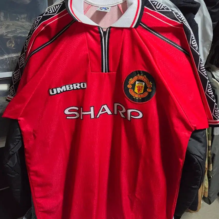 [BUNJANG] Manchester United 1998-99 Treble Season FA Cup Commemorative Jersey (L-XL) / 맨유 98-99 트레블 시즌 FA컵 우승 유니폼(L-XL)