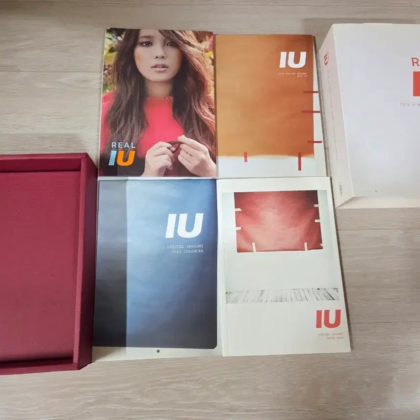 [BUNJANG] IU 3rd Anniversary Special Edition Mini Album / 아이유 REAL IU 한정판 3주년 미니앨범 스페셜 선물