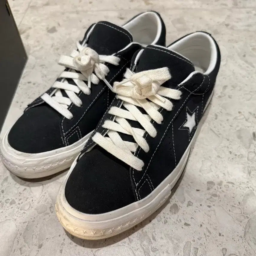 [BUNJANG] Converse One Star Black Sneakers / 컨버스 원스타 블랙