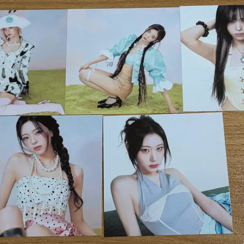 [BUNJANG] ITZY Motto Clicker Postcard Set / [양도] 있지(ITZY) Motto 클릭커 ver. 엽서 5종 일괄