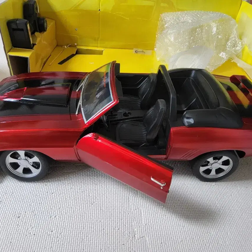 [BUNJANG] 1/6 Scale Camaro RC Car Convertible / 1/6 스케일 자동차 - 카마로 (1/6 피규어 탈것)