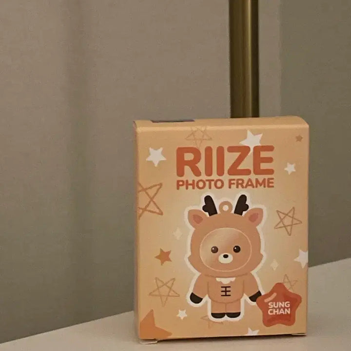 [BUNJANG] RIIZE Photo Frame Sungchan Wonbin / RIIZE 포토프레임 우락밤 성찬 원빈 토냥덕