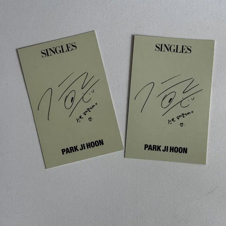 [BUNJANG] Park Jihoon Singles Japan Glasses Photocard Bundle Set / 박지훈 안경 포카 싱글즈 재팬
