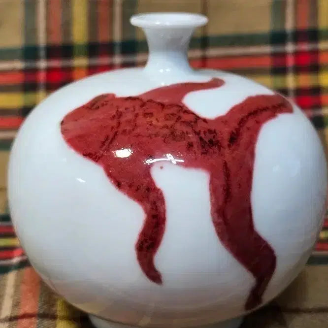 [BUNJANG] Lee Se-yong Celadon Porcelain White Porcelain Red Underglaze Fish Motif Small Vase / [유작/귀중] 고- 이세용 도예가 백자 진사 어문 소병 (명품 도자기