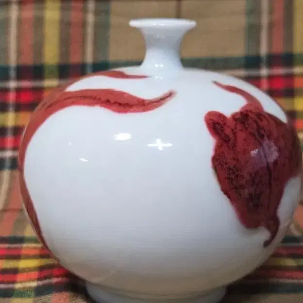 [BUNJANG] Lee Se-yong Celadon Porcelain White Porcelain Red Underglaze Fish Motif Small Vase / [유작/귀중] 고- 이세용 도예가 백자 진사 어문 소병 (명품 도자기