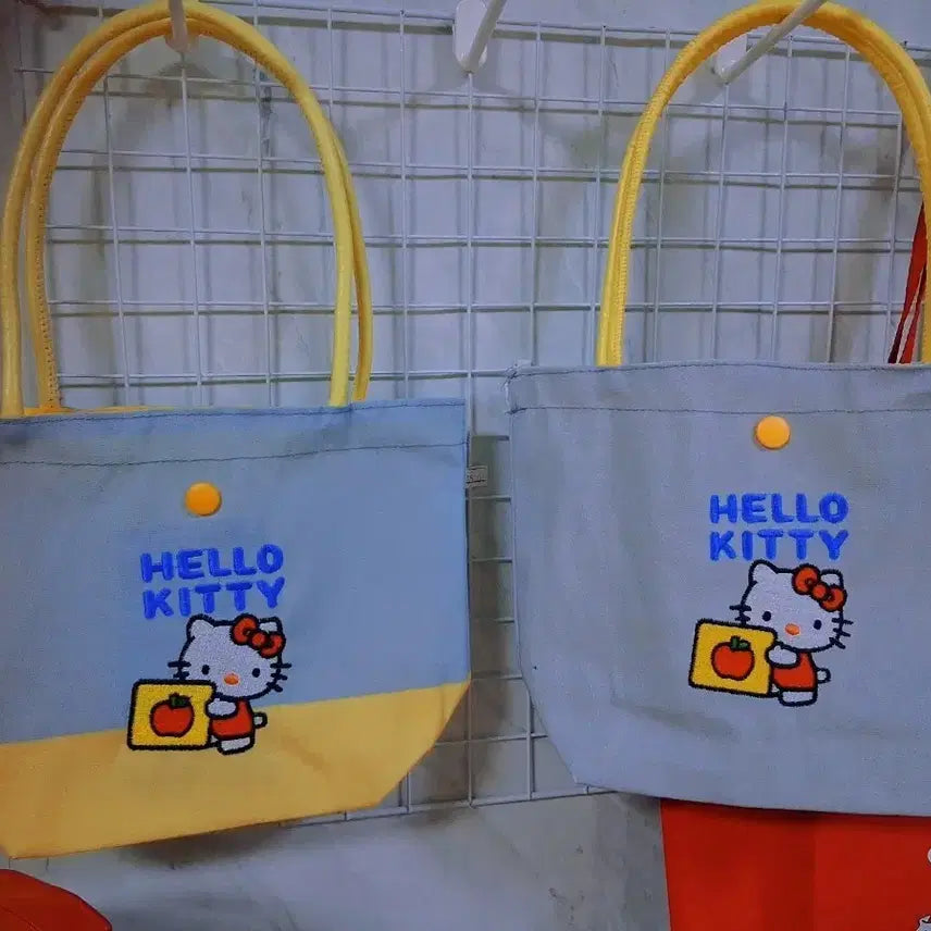 [BUNJANG] Hello Kitty Two-Tone Tote Bag (Sky Blue) / 헬로키티 토트백(투톤/하늘)